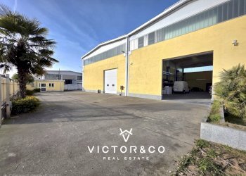 capannone in vendita a Novara - Locale Commerciale Strada Provinciale per Biandrate 16, San Pietro Mosezzo - foto 1