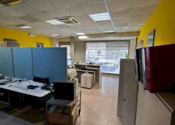 WhatsApp Image 2026-01-29 at 11.10.03 (3).jpeg - Ufficio Parma - foto 4