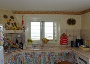 6.JPG - Attico Via Antonino Corsaro 8, Camporotondo Etneo - foto 7