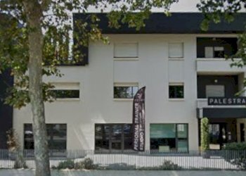 CONTESTO - Locale Commerciale Via Ugo da Carpi 34, Carpi - foto 1