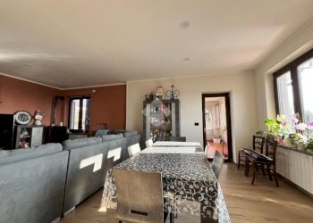 Semi-detached house Frazione Spineto, Castellamonte - photo 32