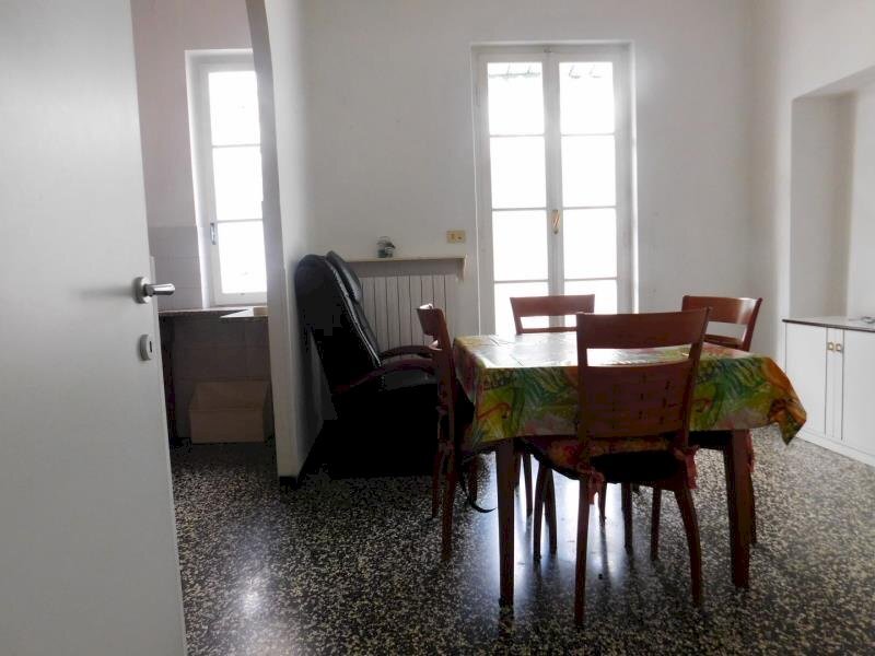 Three-room apartment Savona (neighborhood Lavagnola) - photo 1