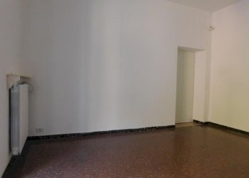 Three-room apartment Savona (neighborhood Lavagnola) - photo 9