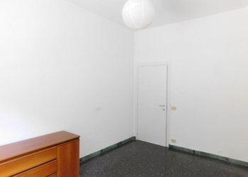 Three-room apartment Savona (neighborhood Lavagnola) - photo 12