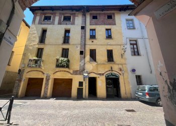 Shop Via Silvio Pellico, Pinerolo - photo 1