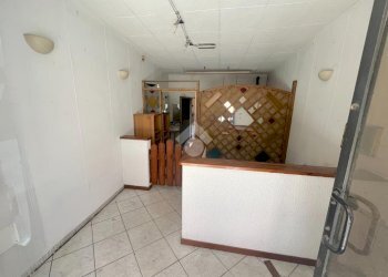 Shop Via Silvio Pellico, Pinerolo - photo 6