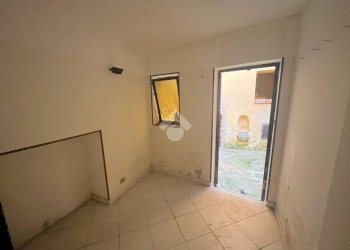 Shop Via Silvio Pellico, Pinerolo - photo 12