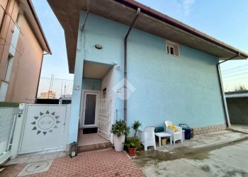 Villa Via Milano, Cattolica - foto 1