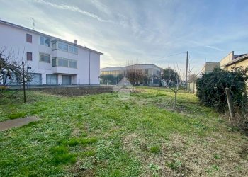 Terraced Villa Via Roma, Rolo - photo 10