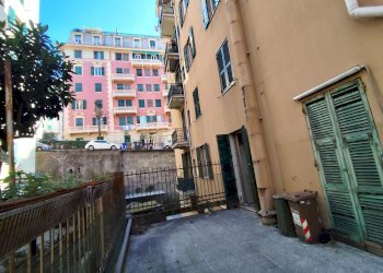 Locale Commerciale via g.b. D'Albertis, Genova (zona San Fruttuoso) - foto 21