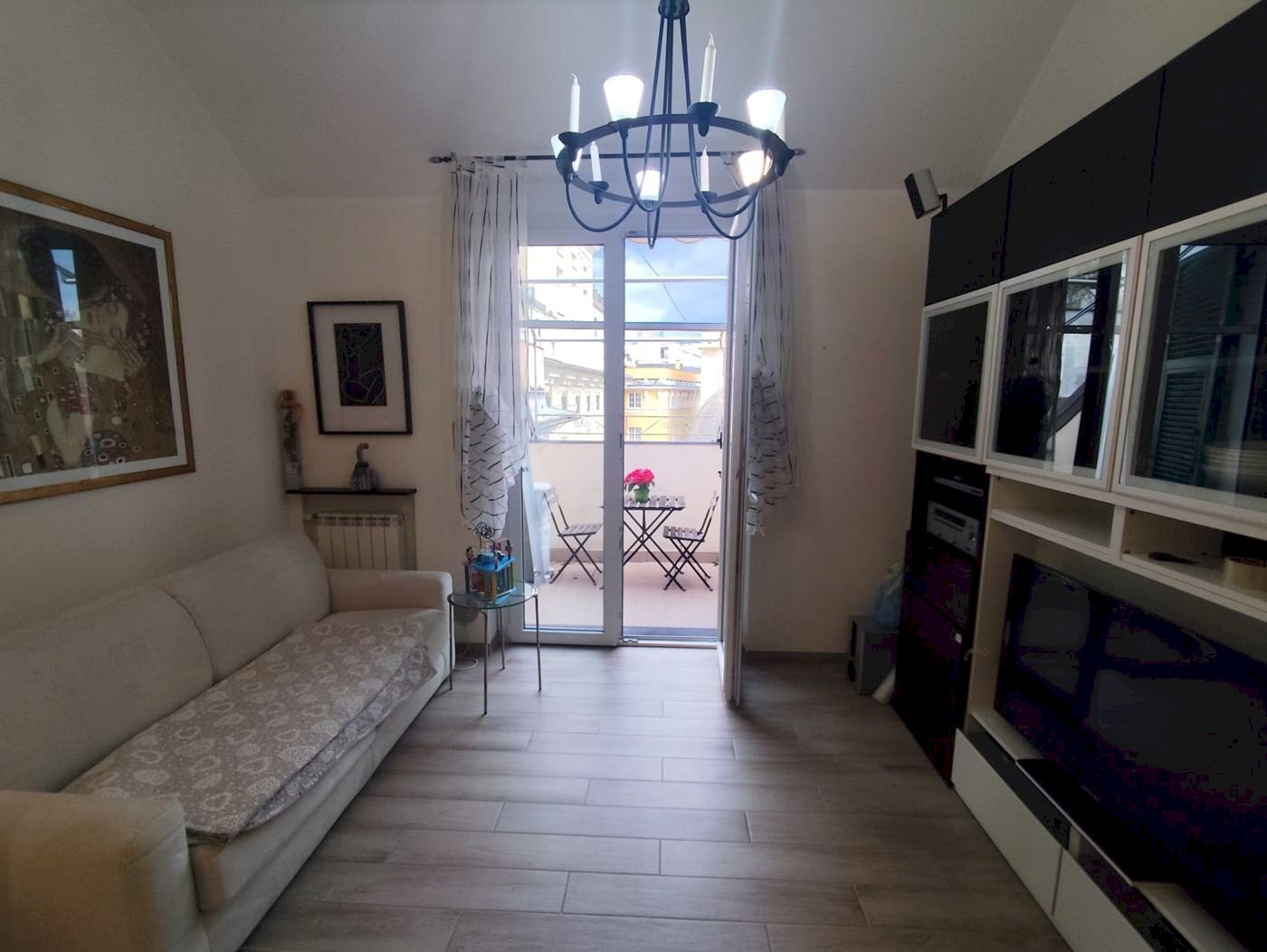 Monolocale piazzetta Jacopo da Varagine, Genova (zona Centro Storico) - foto 2