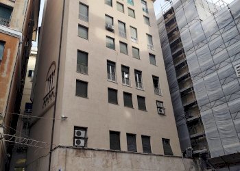 Monolocale piazzetta Jacopo da Varagine, Genova (zona Centro Storico) - foto 23