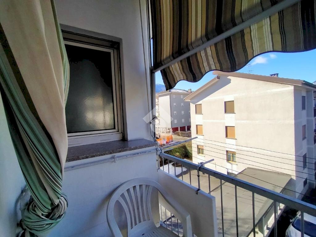 Quadrilocale Piazza Battaglione Cervino, Aosta - foto 3