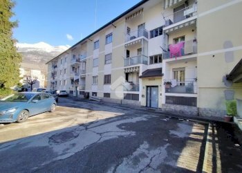 Quadrilocale Piazza Battaglione Cervino, Aosta - foto 1