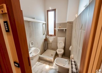 Semi-detached house Via argine destro, Imperia - photo 8