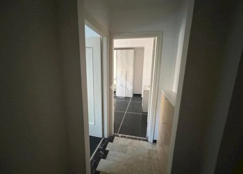 Quadrilocale Via delle Ginestre, Genova (zona Staglieno) - foto 3