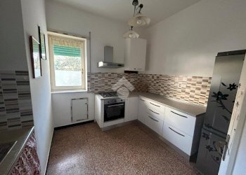 Quadrilocale Via delle Ginestre, Genova (zona Staglieno) - foto 4