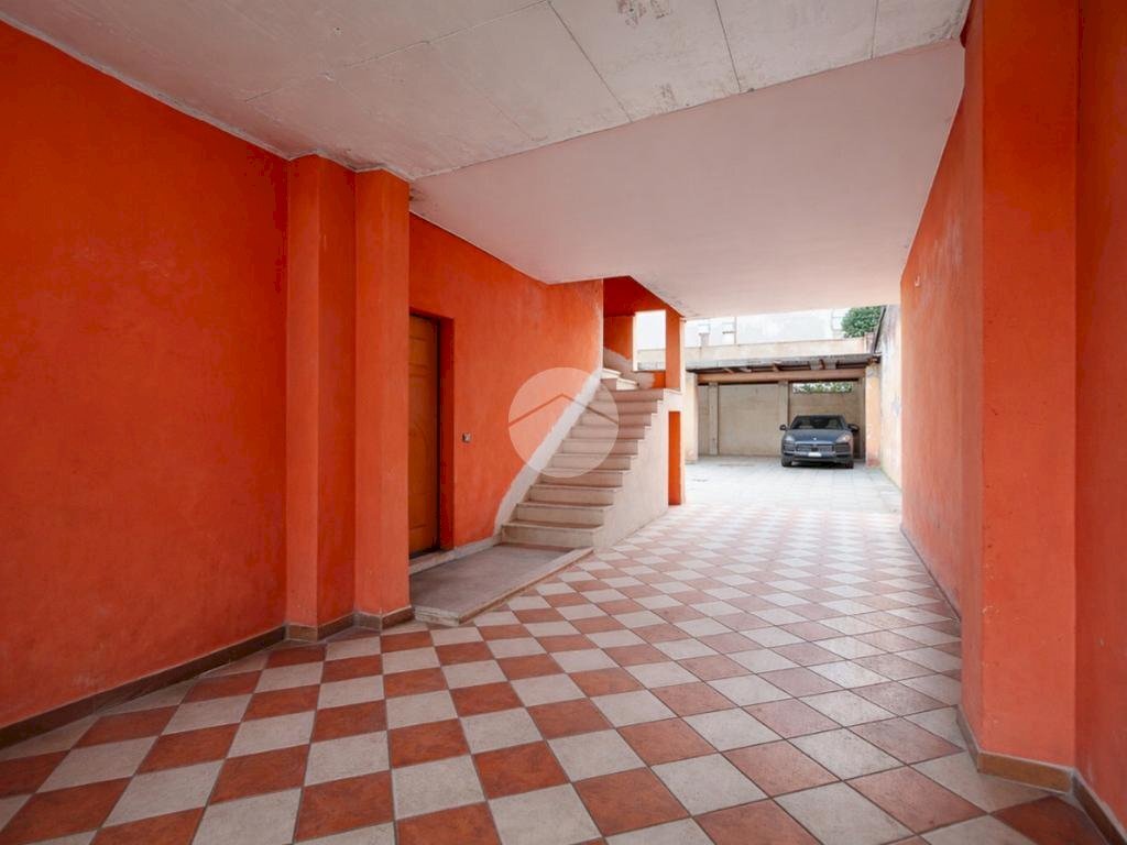 Villa Via Cividale, Baranzate - photo 2