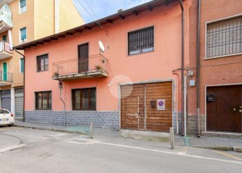 Villa Via Cividale, Baranzate - foto 1
