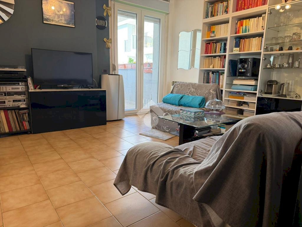 Trilocale Via Cazzaniga, Liscate - foto 3