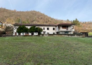 Independent house Regione Rocchea, Canelli - photo 4