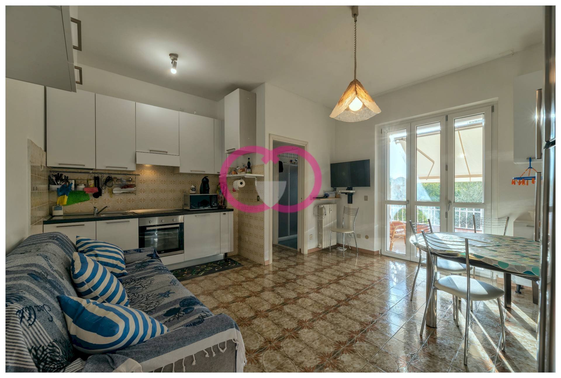 Foto 2 - Trilocale Via delle Ginestre
 
1, Varazze - foto 2