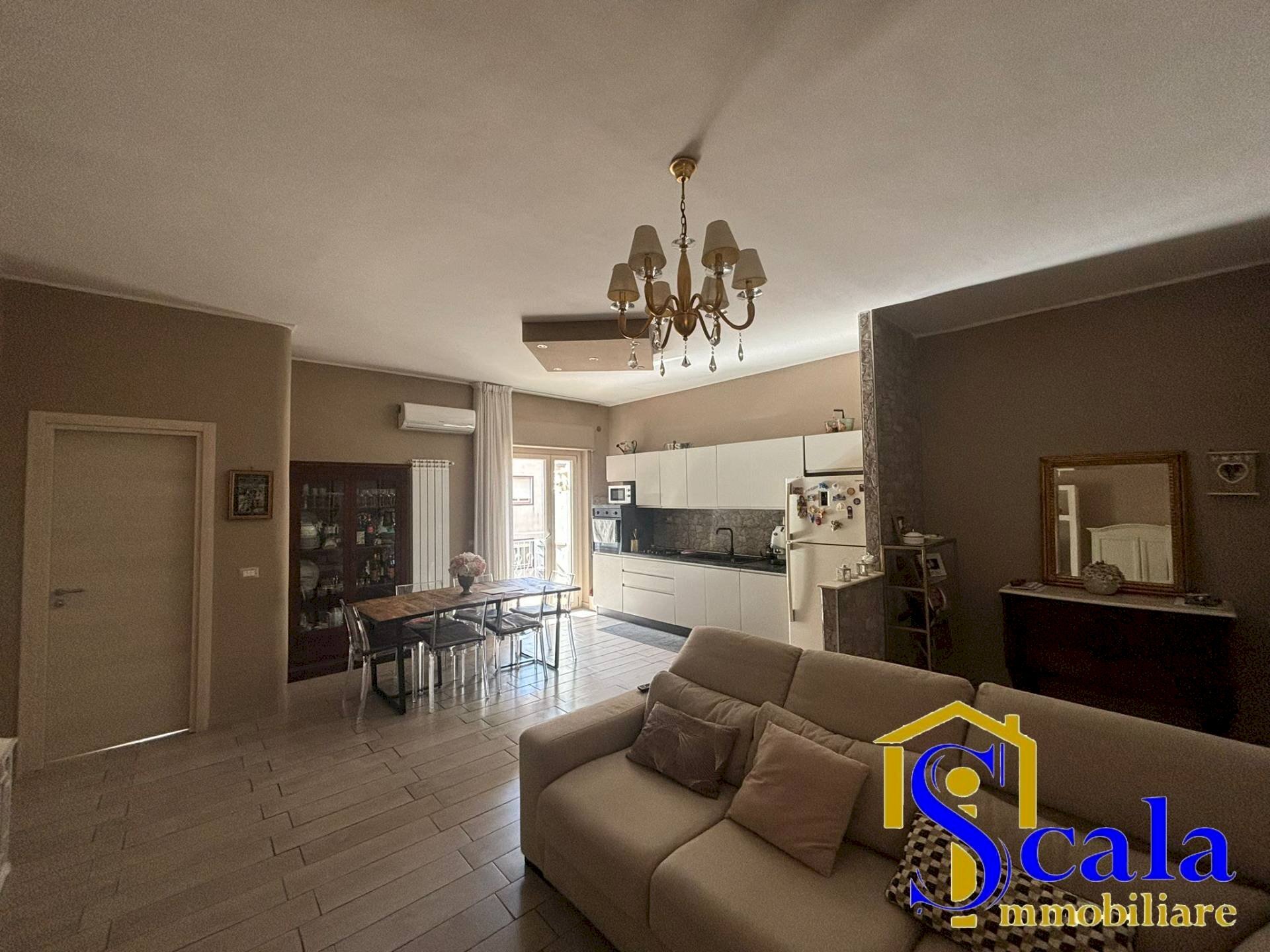 Foto 1 - Four-room apartment via de gasperi, Santa Maria Capua Vetere - photo 1