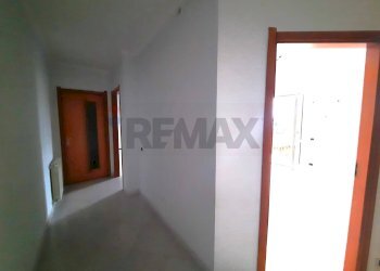 Hall / corridoio - Bilocale Via I Traversa Castagna
 
5, Casoria - foto 15