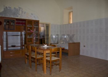 Sala da pranzo - Appartamento Corso Umberto I
 
12, Sarno - foto 3