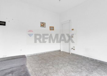 Stanza vuota - Bilocale via Meda
 
10/b, Nerviano - foto 6