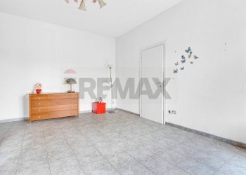 Stanza vuota - Bilocale via Meda
 
10/b, Nerviano - foto 13