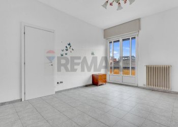 Stanza vuota - Bilocale via Meda
 
10/b, Nerviano - foto 17