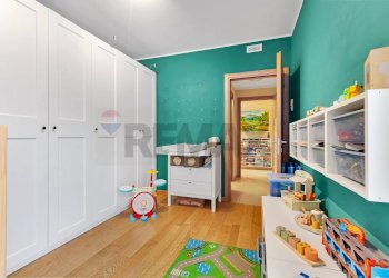 Camera / camera da letto - Trilocale Via Bazzana Inferiore
 
4, Assago - foto 13