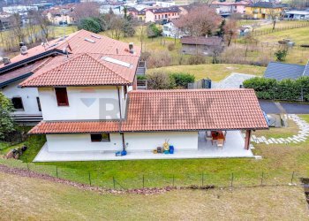 Casa all\'aperto - Casa semi indipendente Via Piano
 
2/E, Brissago-Valtravaglia - foto 2