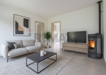 Soggiorno - Casa indipendente Brugnoni Francesco
 
1, Besozzo - foto 19