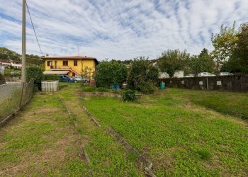 Giardino - Casa indipendente Brugnoni Francesco
 
1, Besozzo - foto 24