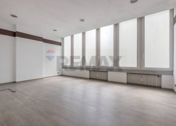 Stanza vuota - Ufficio via Puricelli
 
1, Gallarate - foto 2