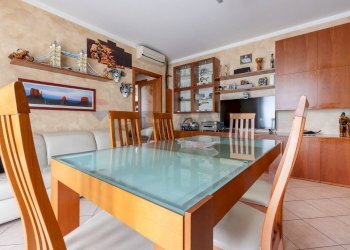 Sala da pranzo - Trilocale via Vittorio Veneto
 
5/b, Biandronno - foto 6