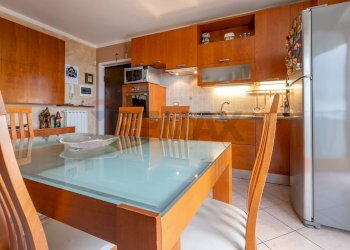 Cucina - Trilocale via Vittorio Veneto
 
5/b, Biandronno - foto 9