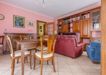 Sala da pranzo - Villa via Binda
 
19, Besozzo - foto 7