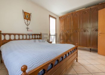 Camera / camera da letto - Villa via Binda
 
19, Besozzo - foto 16