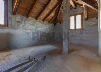 Stanza vuota - Villa via Binda
 
19, Besozzo - foto 26