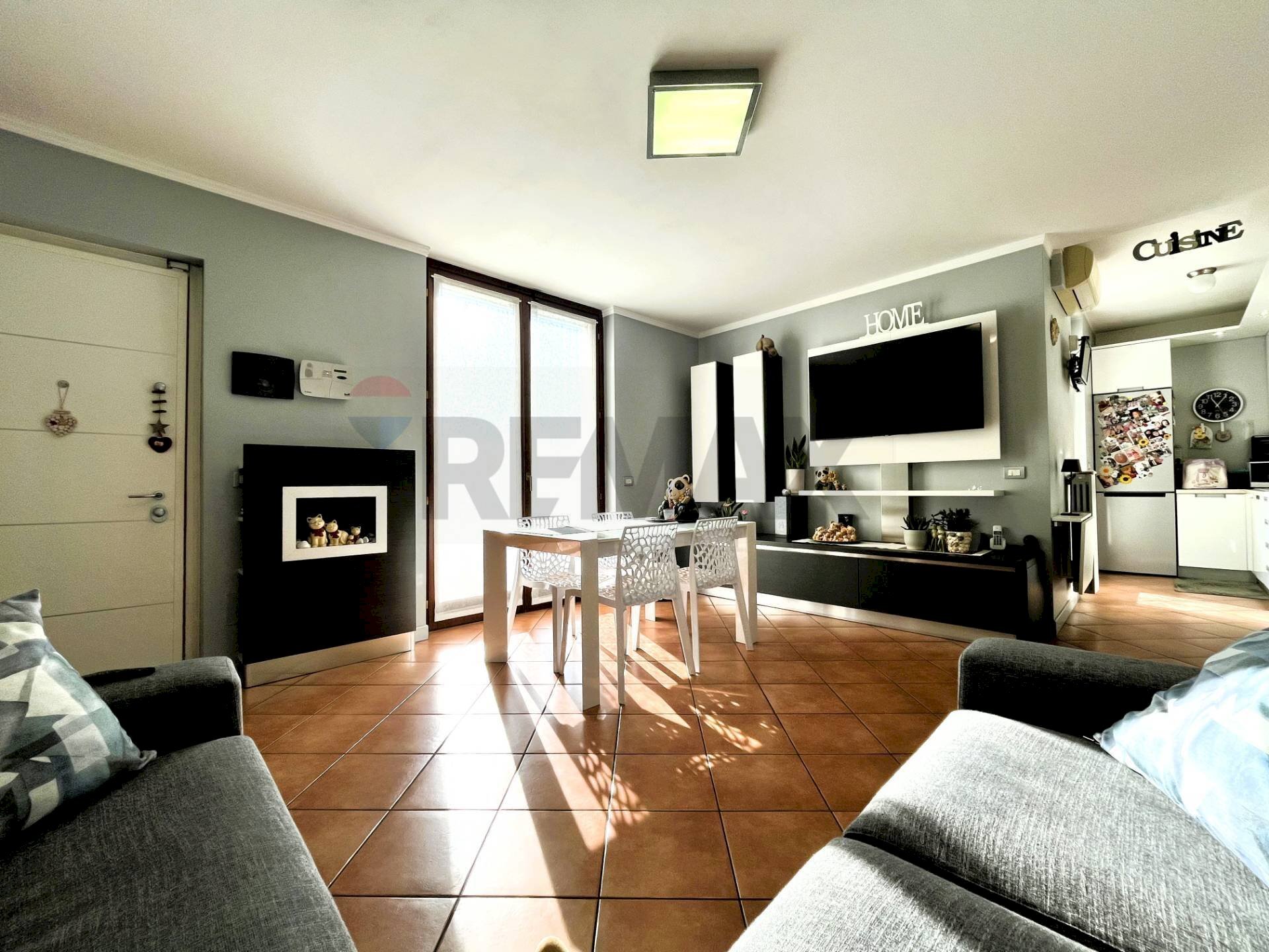 Sala da pranzo - Apartment Via Tonale
 
99, Varese - photo 3