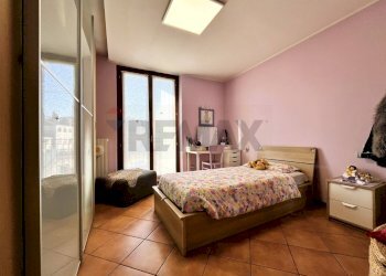 Camera / camera da letto - Appartamento Via Tonale
 
99, Varese - foto 21