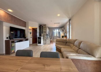 Sala da pranzo - Trilocale via G. Matteotti
 
83, Arcisate - foto 3