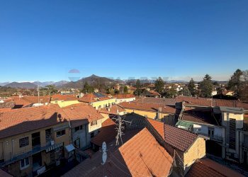 Edificio all\'aperto - Trilocale via G. Matteotti
 
83, Arcisate - foto 23