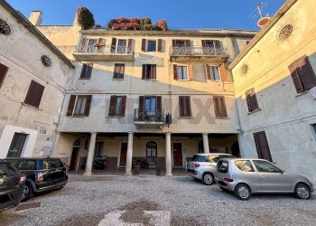 Edificio all\'aperto - Trilocale via G. Matteotti
 
83, Arcisate - foto 25