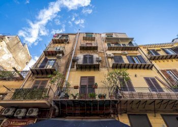 Prospetto edificio su Via dei Chiavettieri - Appartamento Vicolo dei Calzonai
 
13, Palermo - foto 14
