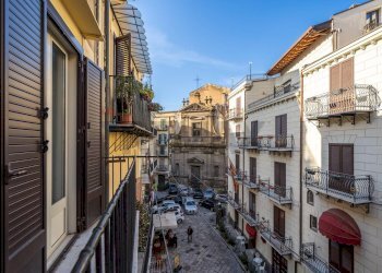 Vista panoramica su via chiavettieri - Appartamento Vicolo dei Calzonai
 
13, Palermo - foto 30
