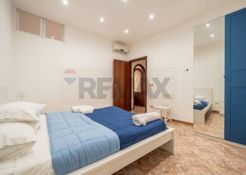 Camera con letto matrimoniale - Appartamento Vicolo dei Calzonai
 
13, Palermo - foto 37
